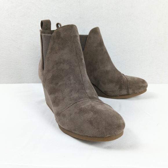 Dunes Womens Zoey Wedge Ankle Boots Size 9 Taupe Faux Suede Booties - Picture 2 of 11